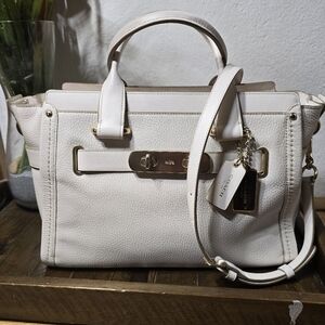 Coach swagger 27 carryall 27x14x20cm